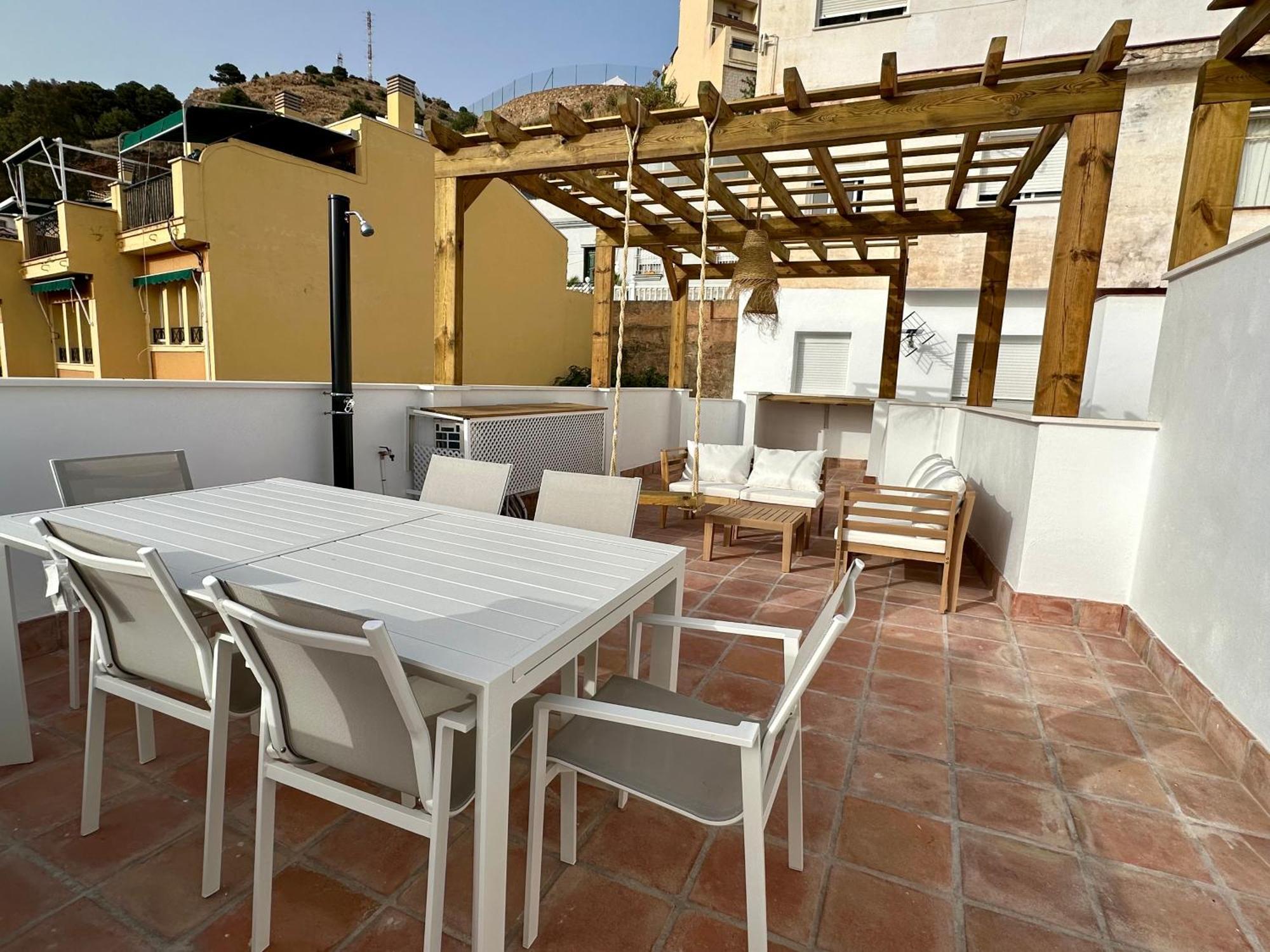 Ferienwohnung Atico Con Solarium Y Bbq Cerca Del Centro 6 Pax Málaga Exterior foto